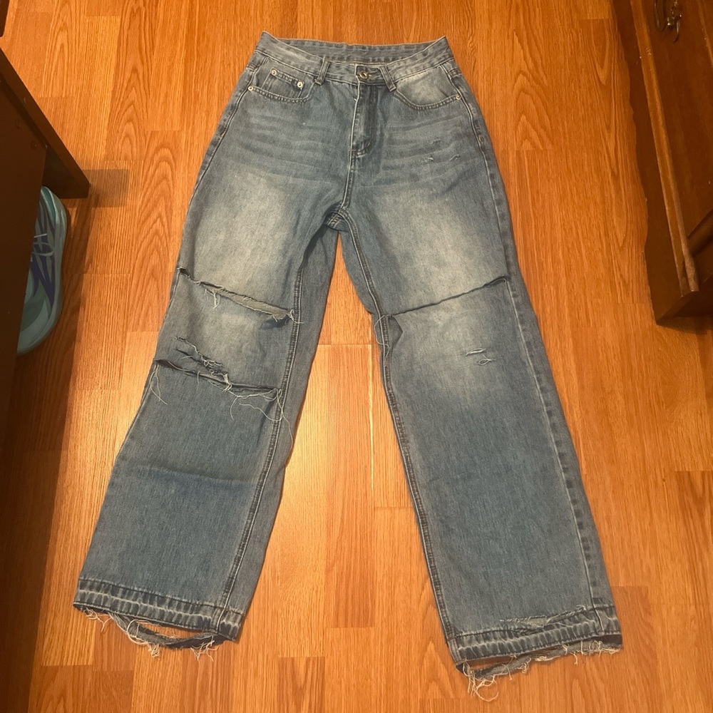 Baggy Distressed Blue Jeans From @HypeDept